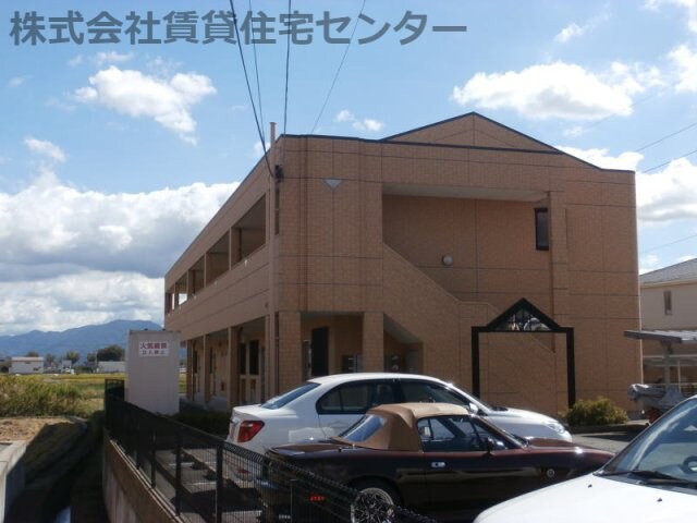 グランド アーネストの物件外観写真