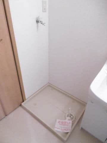 紀伊駅 バス8分  山村下車：停歩7分 1階の物件内観写真