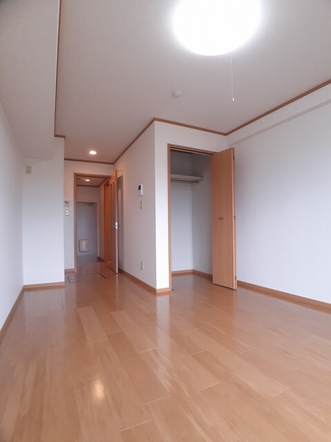 紀伊駅 バス8分  山村下車：停歩7分 1階の物件内観写真