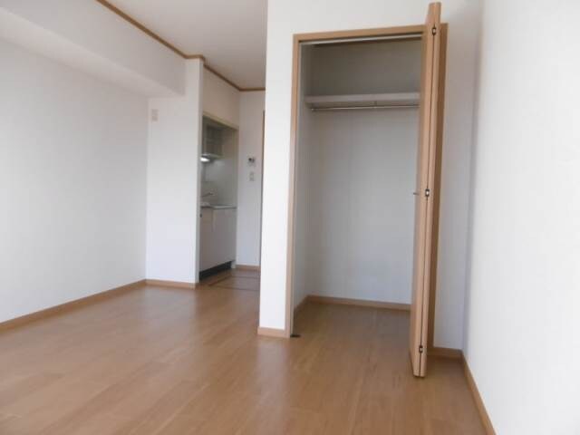 紀伊駅 バス8分  山村下車：停歩7分 1階の物件内観写真