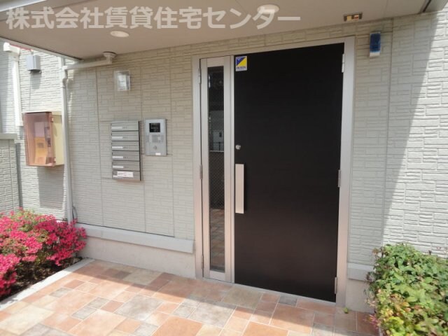 サウスメゾンムーランルージュの物件外観写真