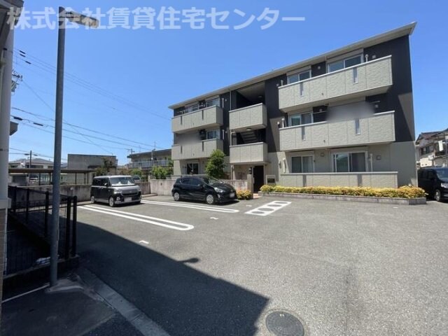 サウスメゾンムーランルージュの物件外観写真