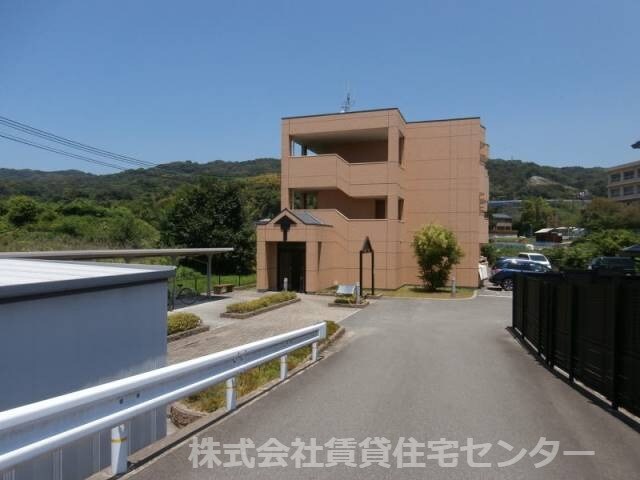 プリオール紀伊の物件外観写真