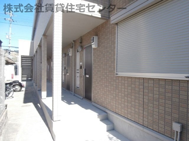 岩出駅 バス8分  根来下車：停歩4分 2階の物件外観写真