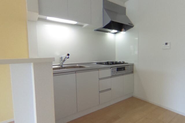 ニューヴェルデⅡの物件内観写真