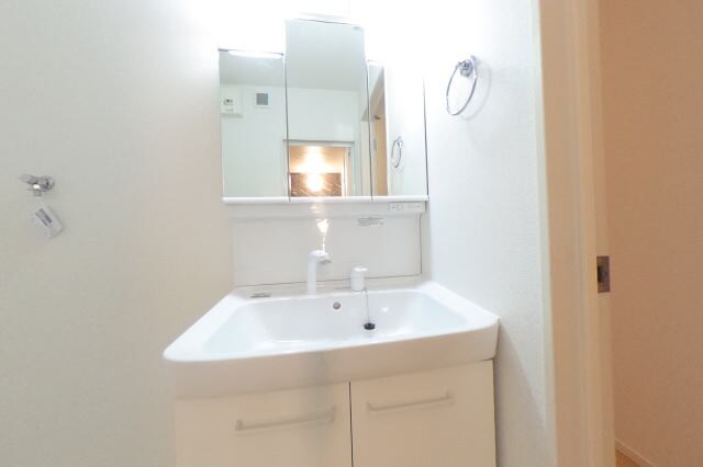 ニューヴェルデⅡの物件内観写真