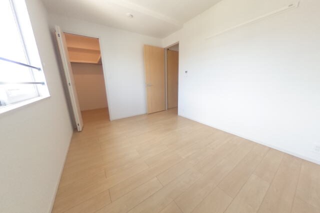 ニューヴェルデⅡの物件内観写真