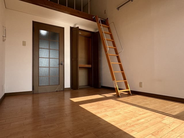 ヴィラ・サンライズＢ ＳＯＵＴＨの物件内観写真