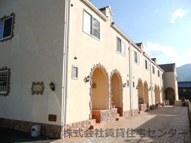 ボヌールの物件外観写真