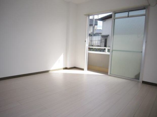 イワデシティハイツの物件内観写真