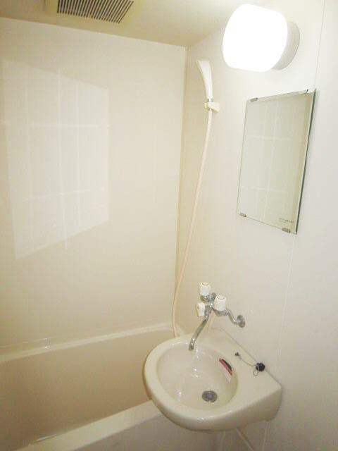 イワデシティハイツの物件内観写真