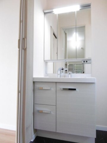 岩出駅 バス17分  うぐいす台下車：停歩4分 2階の物件内観写真