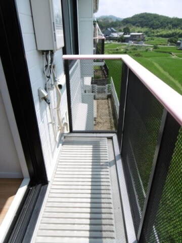 岩出駅 バス17分  うぐいす台下車：停歩4分 2階の物件内観写真