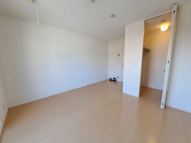 ビヤン リズムの物件内観写真