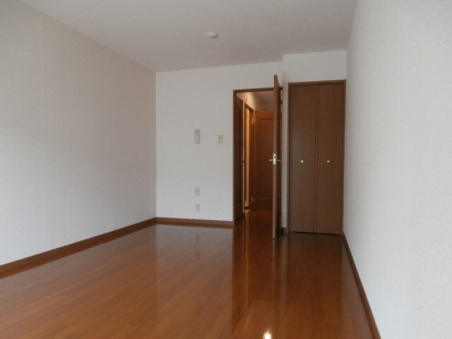 和歌山市駅 バス12分  日赤医療センター前下車：停歩6分 1階の物件内観写真