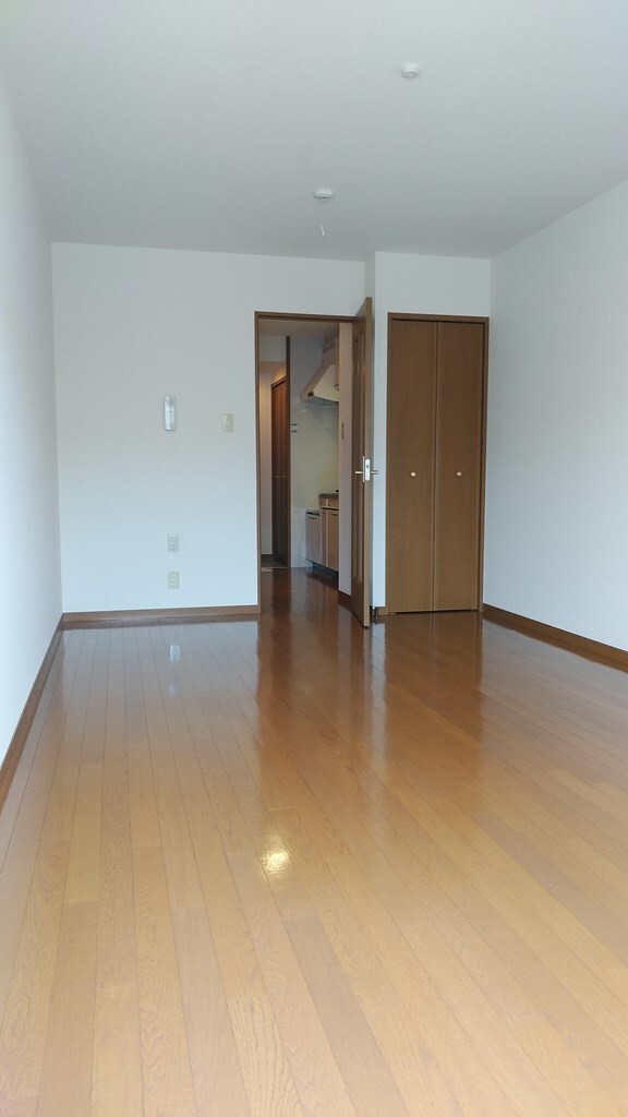 和歌山市駅 バス12分  日赤医療センター前下車：停歩6分 1階の物件内観写真