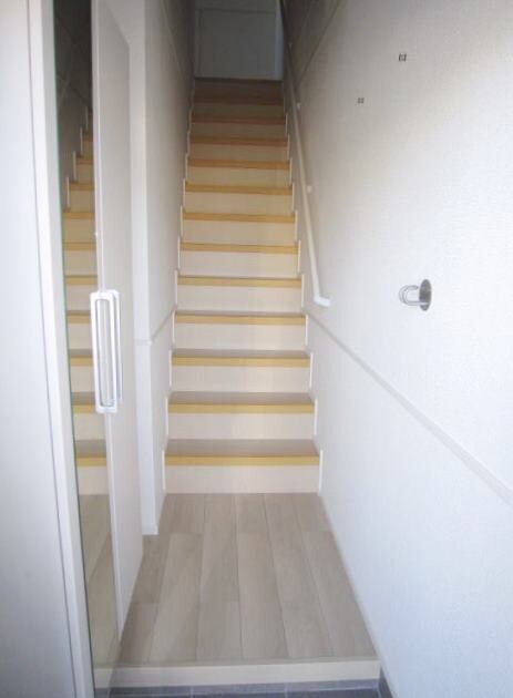 紀伊駅 バス9分  山村（和歌山県）下車：停歩6分 2階の物件内観写真