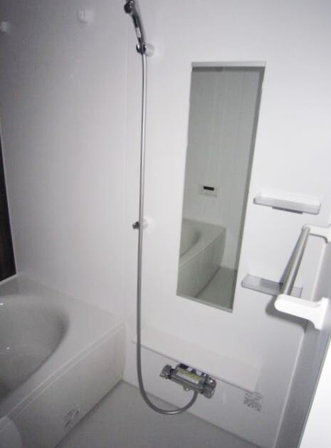 紀伊駅 バス9分  山村（和歌山県）下車：停歩6分 2階の物件内観写真