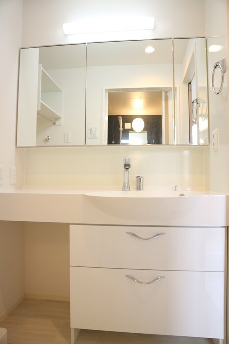 和歌山市駅 バス14分  湊御殿三丁目下車：停歩6分 2階の物件内観写真