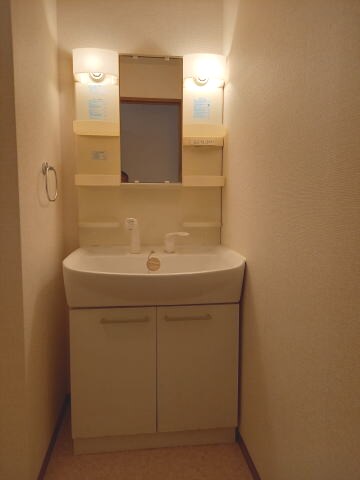 和歌山駅 バス7分  鳴神住宅前下車：停歩1分 2階の物件内観写真