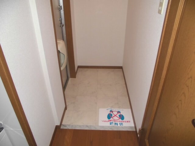 和歌山市駅 バス13分  堀止下車：停歩8分 2階の物件内観写真