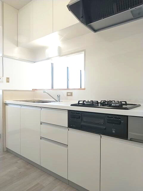 朝日プラザ三木町の物件内観写真