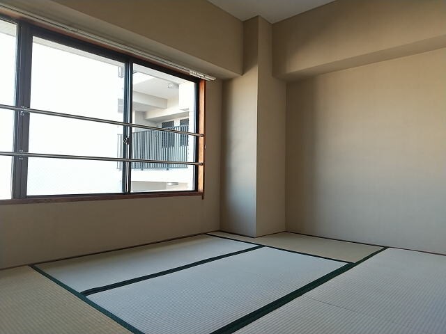 朝日プラザ三木町の物件内観写真