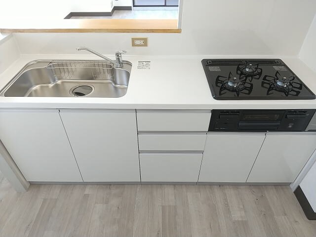 朝日プラザ三木町の物件内観写真