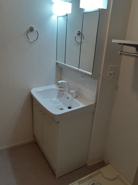 和歌山市駅 バス30分  養翠園前下車：停歩4分 1階の物件内観写真