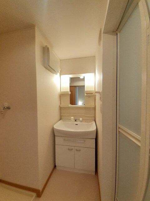 和歌山駅 バス13分  鳴神住宅前下車：停歩3分 2階の物件内観写真