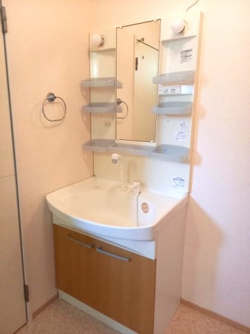 和歌山駅 バス13分  南小雑賀下車：停歩17分 1階の物件内観写真