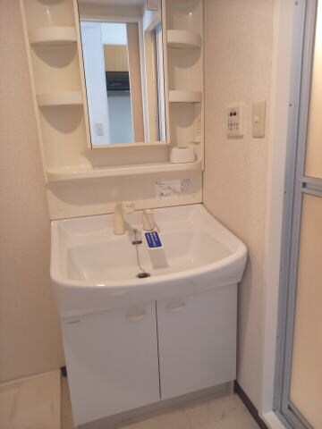 和歌山駅 徒歩5分 2階の物件内観写真