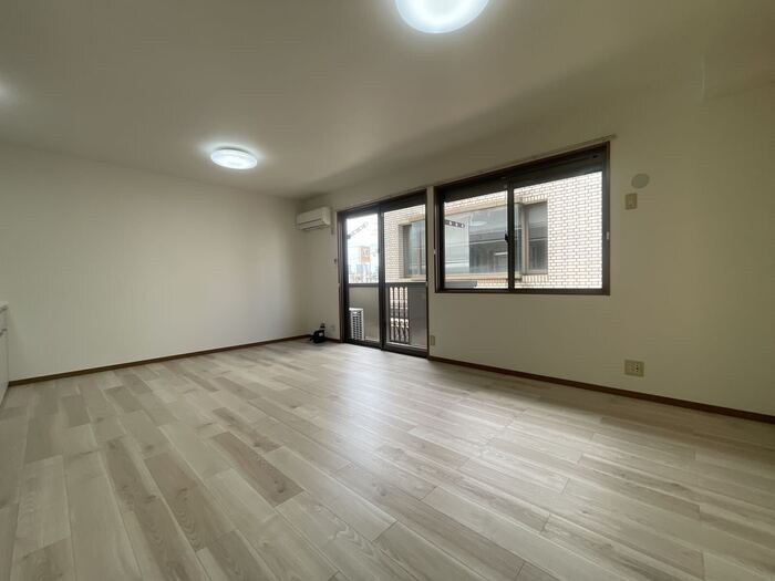 八幡前駅 徒歩7分 2階の物件内観写真