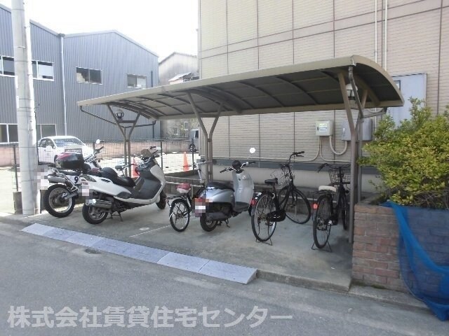 和歌山駅 バス12分  南小雑賀下車：停歩2分 2階の物件内観写真