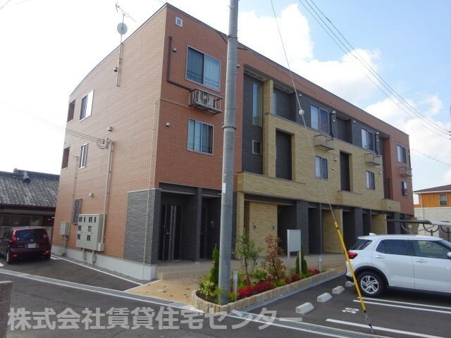 紀伊中ノ島駅 徒歩25分 3階の物件外観写真