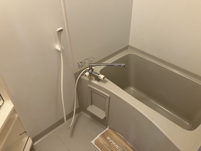 和歌山市駅 バス15分  日赤医療センター前下車：停歩6分 2階の物件内観写真