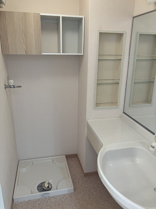 和歌山市駅 バス15分  日赤医療センター前下車：停歩6分 2階の物件内観写真