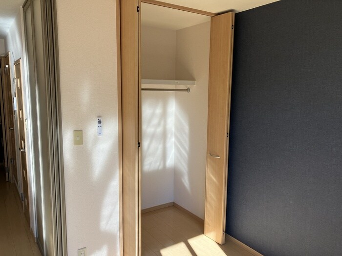 和歌山市駅 バス15分  日赤医療センター前下車：停歩6分 2階の物件内観写真