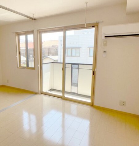 和歌山市駅 バス15分  日赤医療センター前下車：停歩6分 2階の物件内観写真