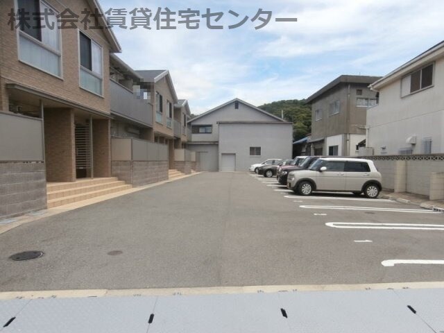 紀三井寺駅 徒歩8分 1階の物件外観写真