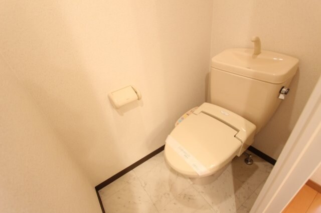 シャルマンフジ和歌山駅前の物件内観写真