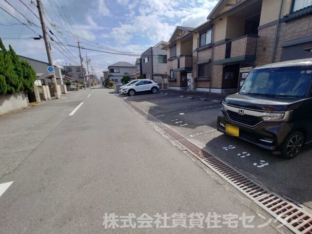 八幡前駅 徒歩7分 1階の物件外観写真