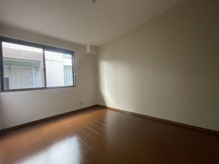 八幡前駅 徒歩7分 1階の物件内観写真