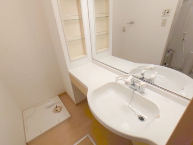 和歌山駅 バス8分  屋形町下車：停歩8分 1階の物件内観写真