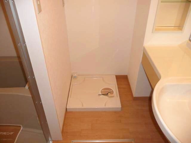 和歌山駅 バス8分  屋形町下車：停歩8分 1階の物件内観写真