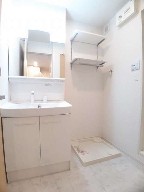 八幡前駅 徒歩11分 1階の物件内観写真