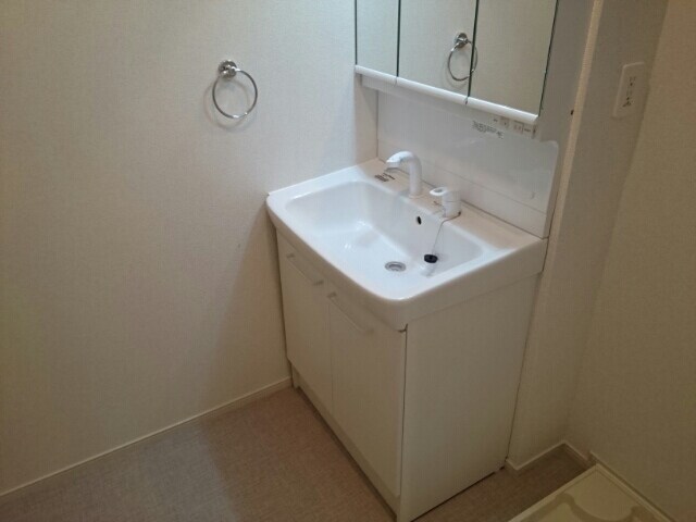 八幡前駅 徒歩11分 1階の物件内観写真