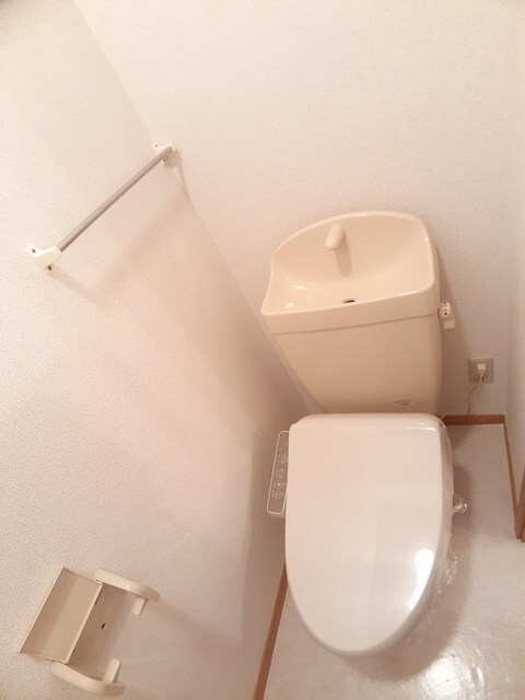 紀伊駅 バス8分  山村下車：停歩7分 1階の物件内観写真