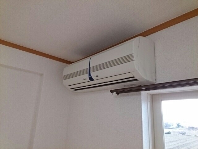 紀伊駅 バス8分  山村下車：停歩7分 1階の物件内観写真