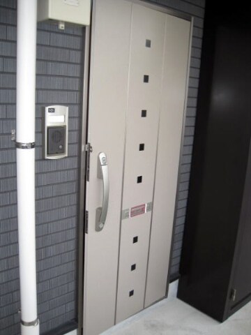 紀伊駅 バス13分  相谷らんかん橋下車：停歩2分 1階の物件外観写真